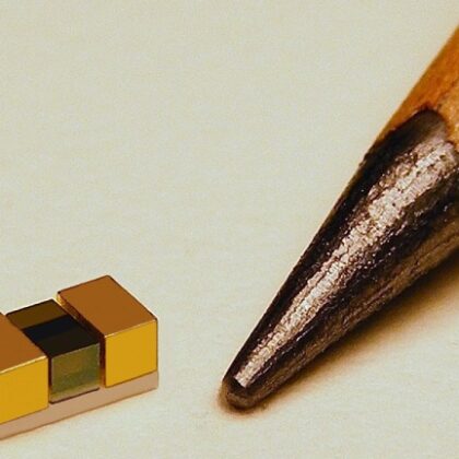 Flatpak Optical Isolators